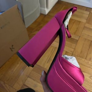 NWT Platform Pink Heels